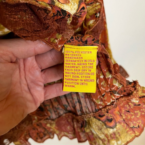 VINTAGE Lloyd Williams Long Sleeve Blouse Print Plisse Lace Trim High Neck (CN) - Picture 13 of 16